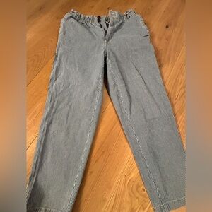 Cropped/ Light Stripped/ jeans